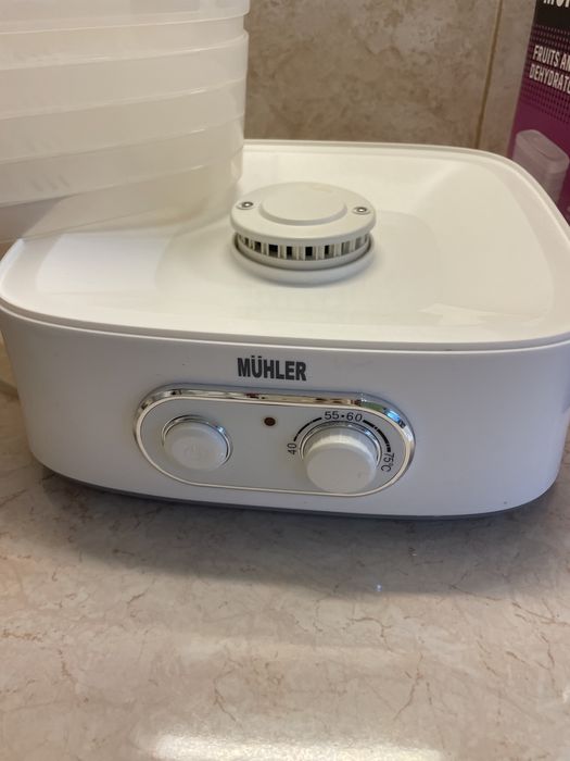 Уред за сушене на плодове MUHLER DHY-300T