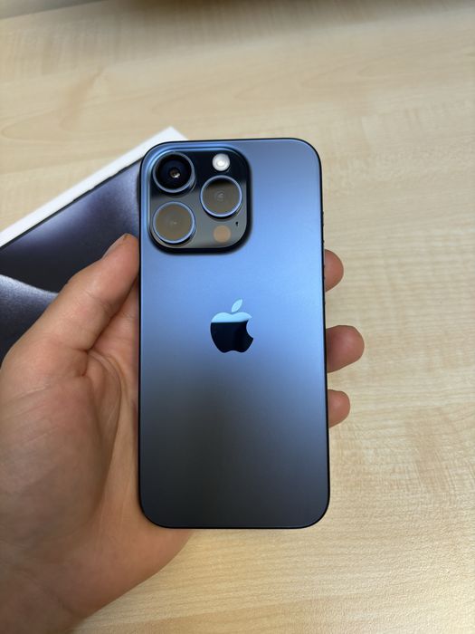 Iphone 15 pro in stare excelenta