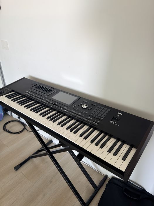 Korg PA-5X 76 International