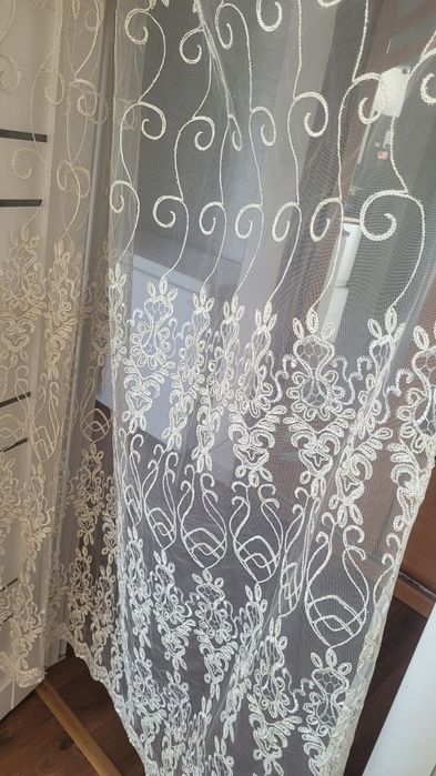 Продам тюль в отличном состоянии  б/у  5000 тг