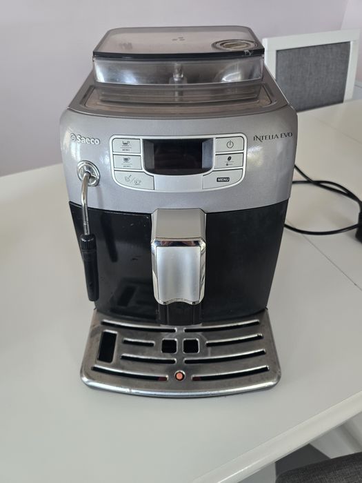 Aparat cafea Saeco Intelia,adus din Austria  stare foarte bună, funcți