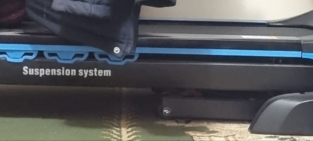 Беговая дорожка сотилади