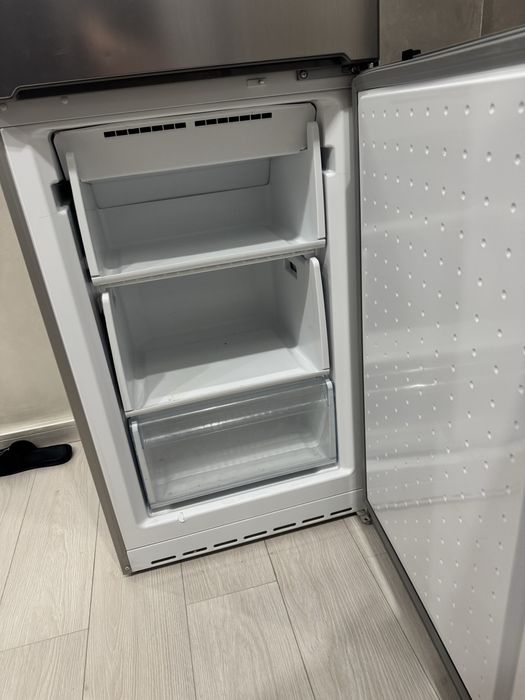 Холодильник BOSCH