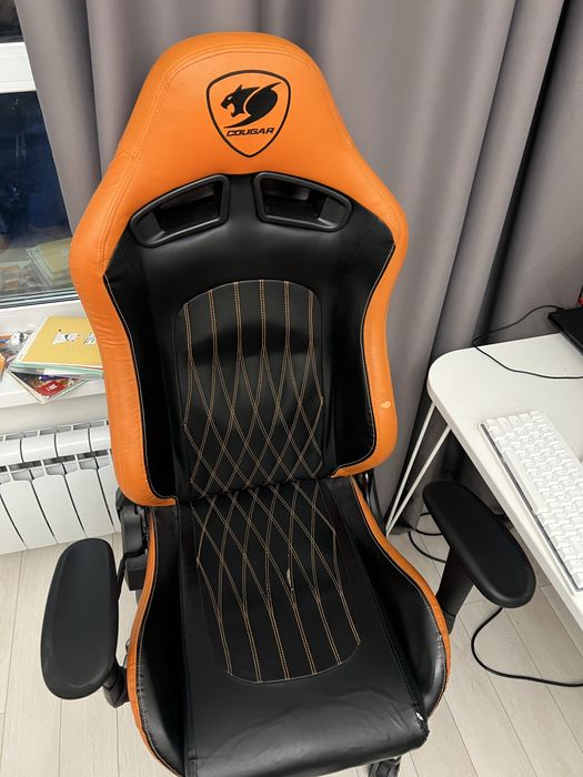 игровое кресло Cougar explore