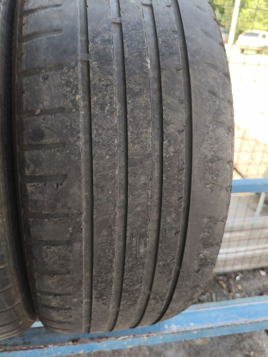Комплект шин 235/50 R 18