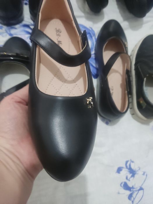 Обувь для школы 3000