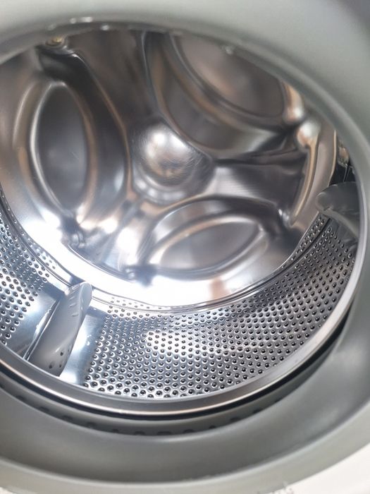 Пералня за вграждане Electrolux