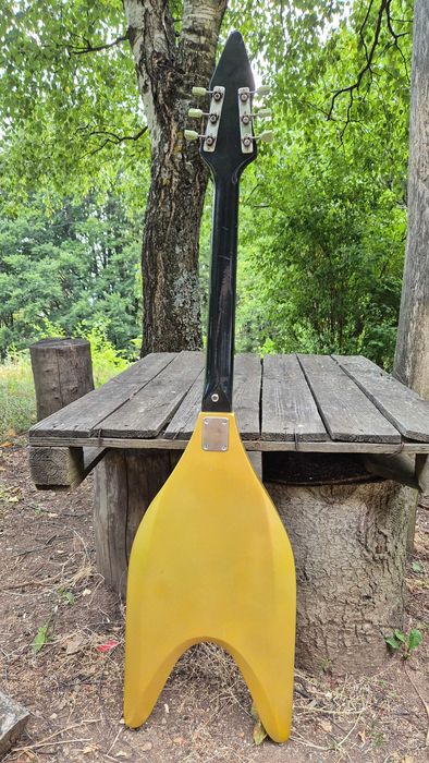 Еектрическа Китара Орфей Ракета