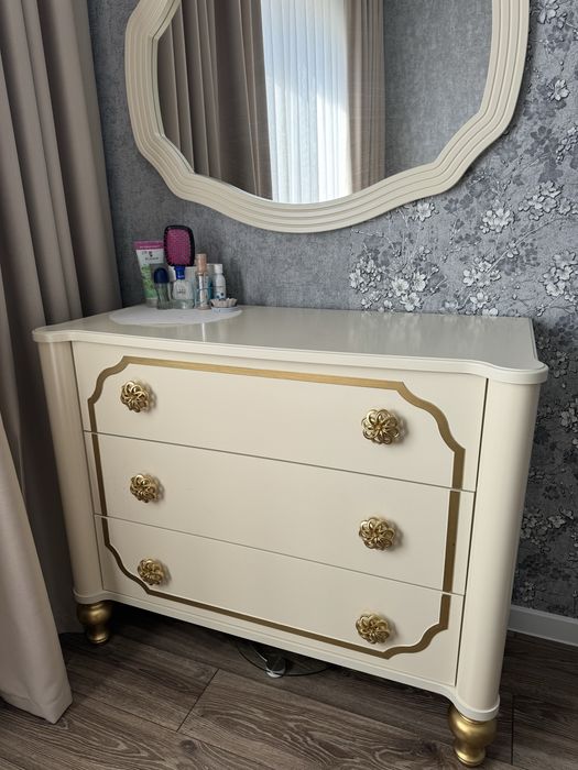 Спальный гарнитур!