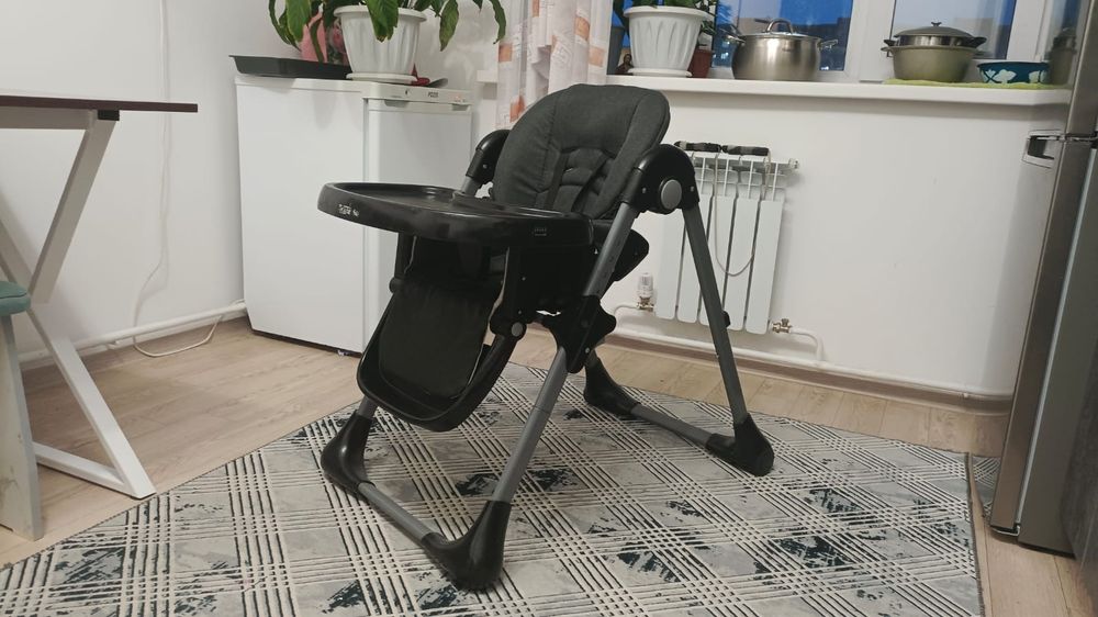 Продам стул детский