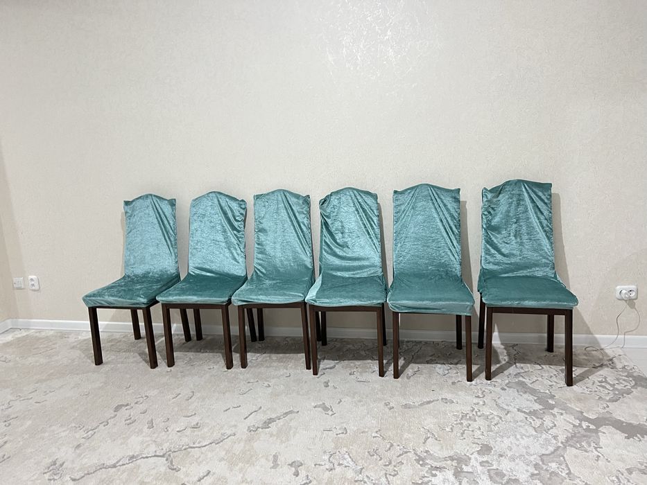 Продам стол с стулями