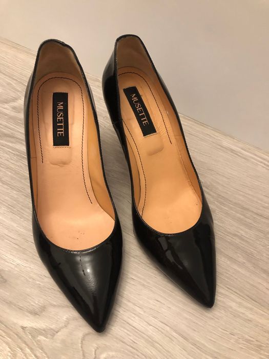 Pantofi dama, MUSETTE, piele, marimea 38, negri, stare foarte buna