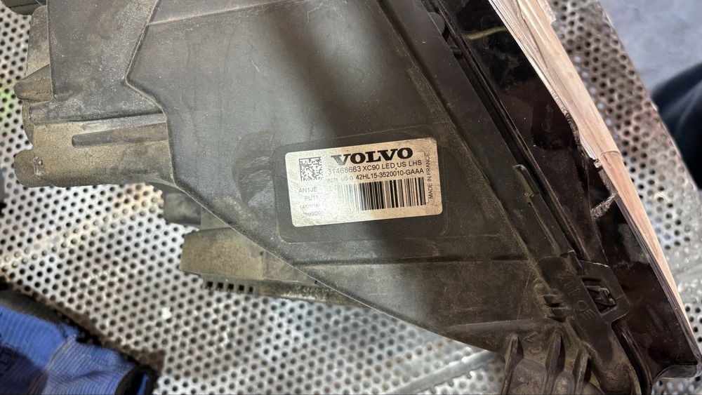 Фарове Volvo xc90