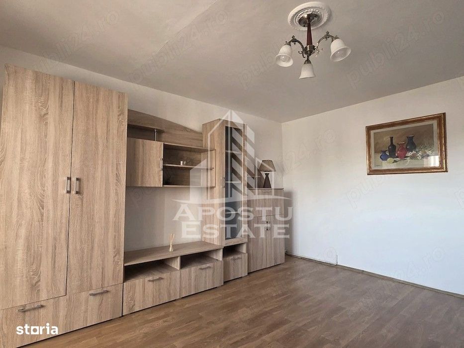 Apartament cu 4 camere de inchiriat in zona Dambovita — fotografia 1