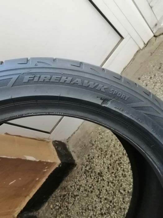 2 броя летни гуми Firestone Firehawk sport.