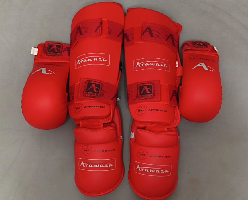 Продам футы для карате Arawaza WKF