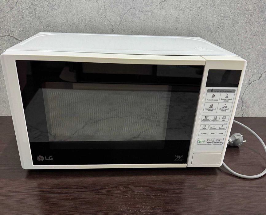 Продам микровалновку LG