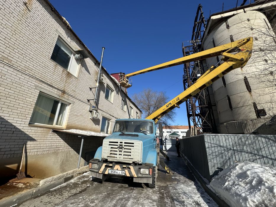 Уборка снега с крыши