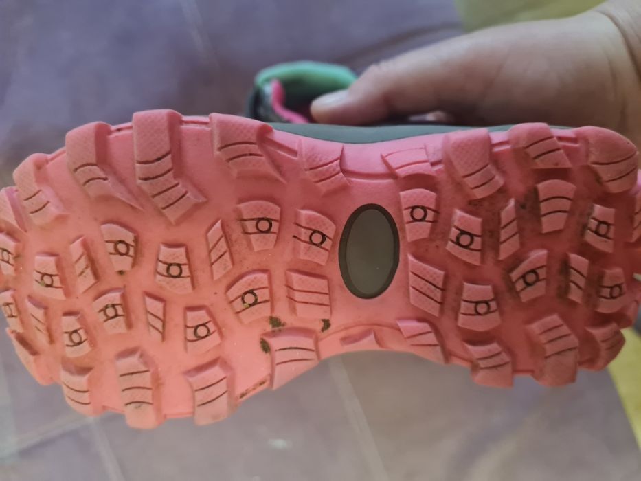 Кроссовки детские