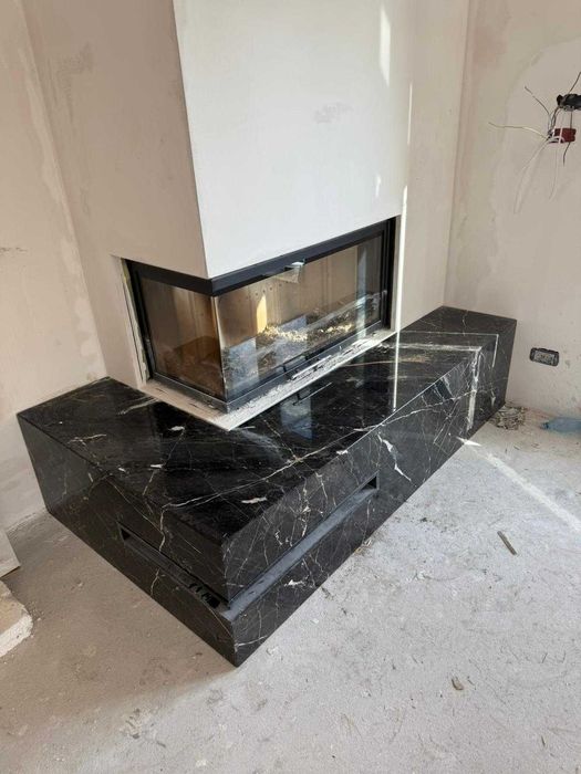 Șeminee din marmură / onix / travertin – modele personalizate