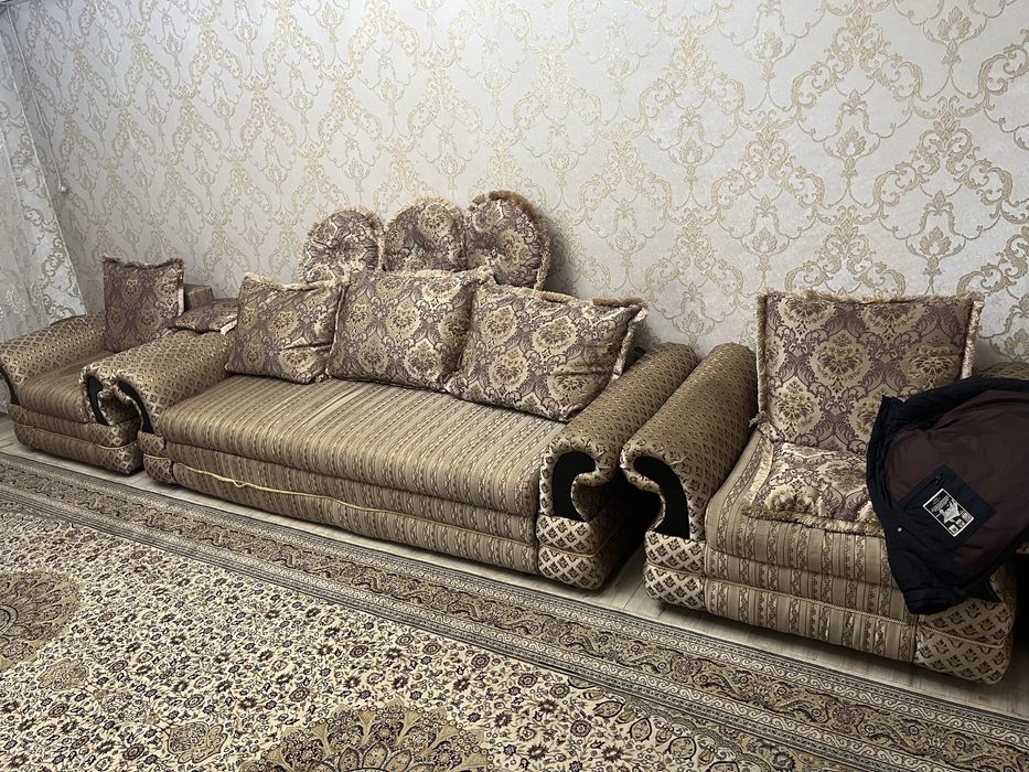 Продам диван и 2 кресло