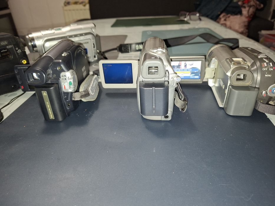 Lot 5 buc. handycam-uri,  pentru piese sau reparat, ieftin