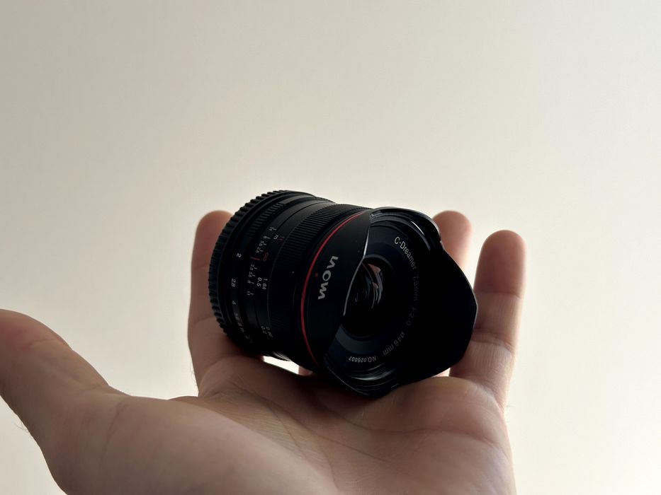 Obiectiv Laowa 7.5mm f/2 MFT + ND filtru cadou