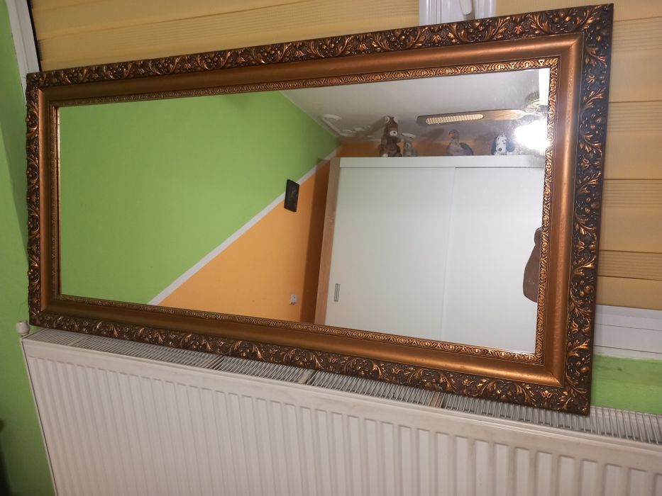 Огледало за стена