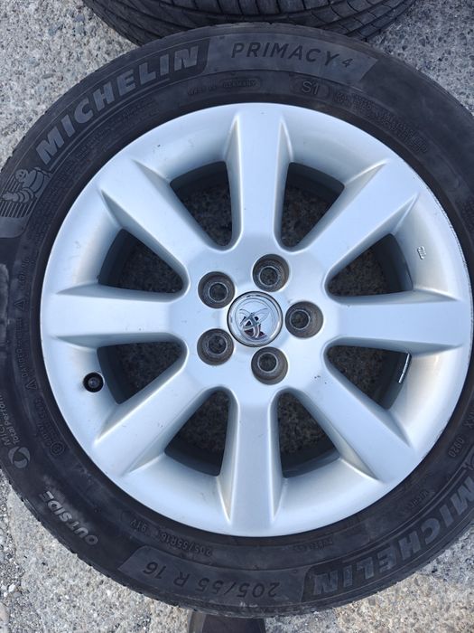 Jante Toyota 5x100mm, R16, Diametru gaura de centrare 54.1mm, ET45, 6 1/2  Cauciucuri vara Michelin Primacy 4 205 55 R16  echilibrate
