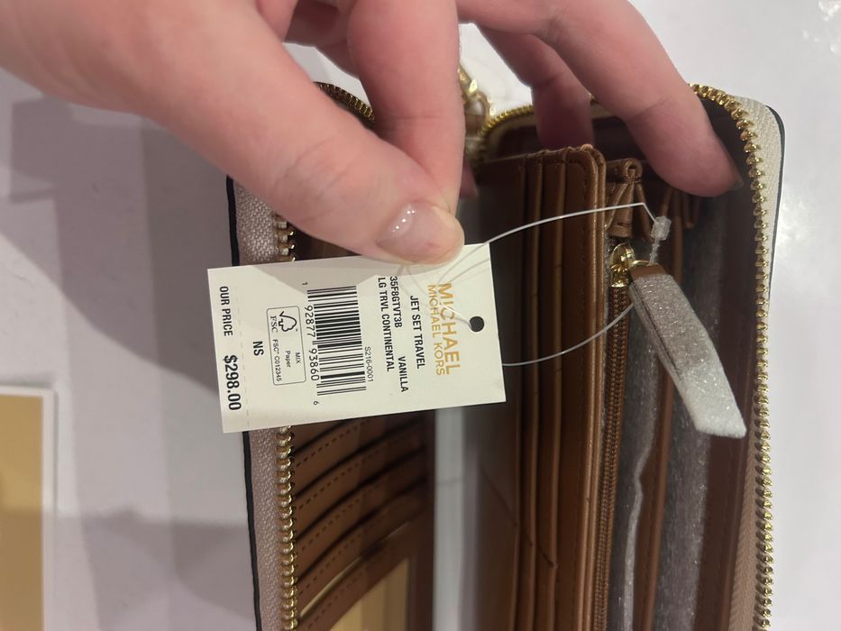 Оригинал новый кошелек, привезен с USA