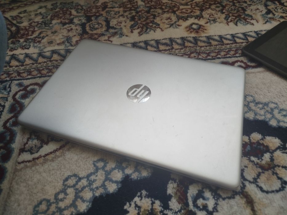 Kompyuter sotiladi 270$