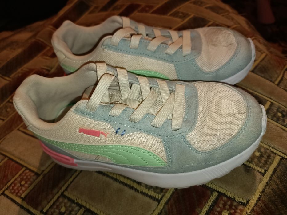 Кроссовки детские