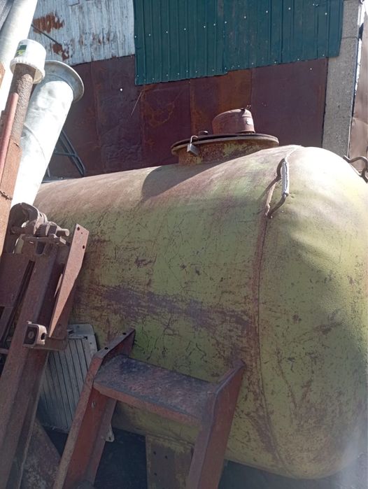 Продаёться бочка .