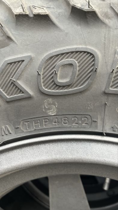 Диски с шинами 32х11.5 r15