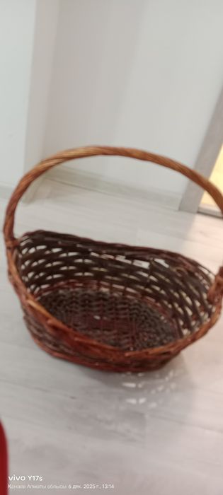 Продам 2 корзинки