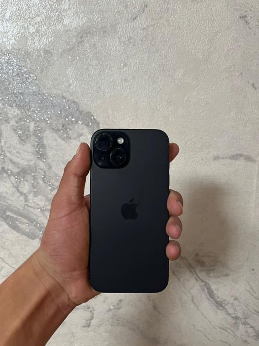 Продам iPhone 15 128gb.