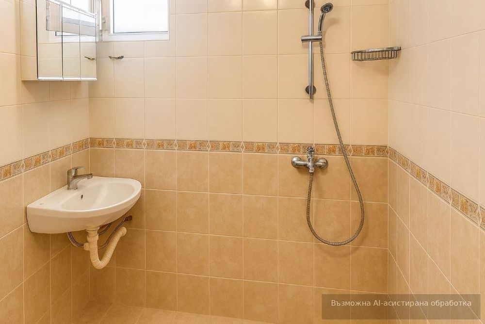Дава се под наем Етаж от къща в Бяла - 130 кв.м за 460 € - Снимка #3