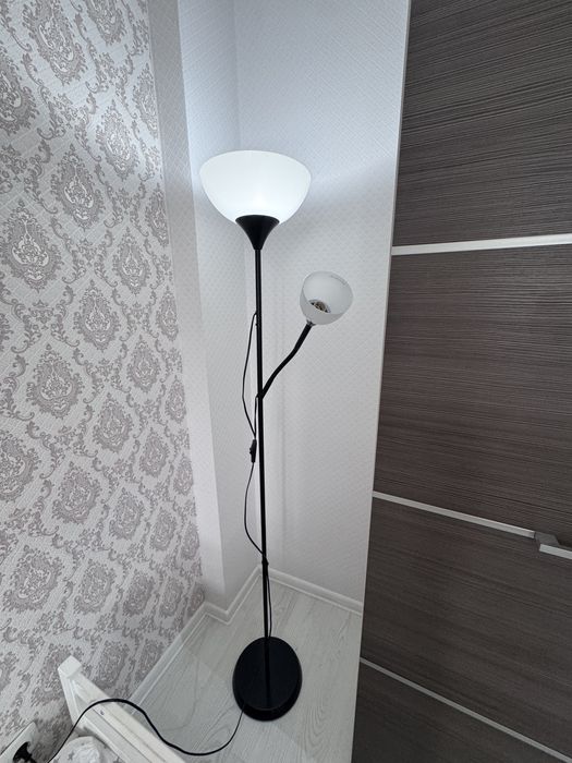 Продам торшер Ikea