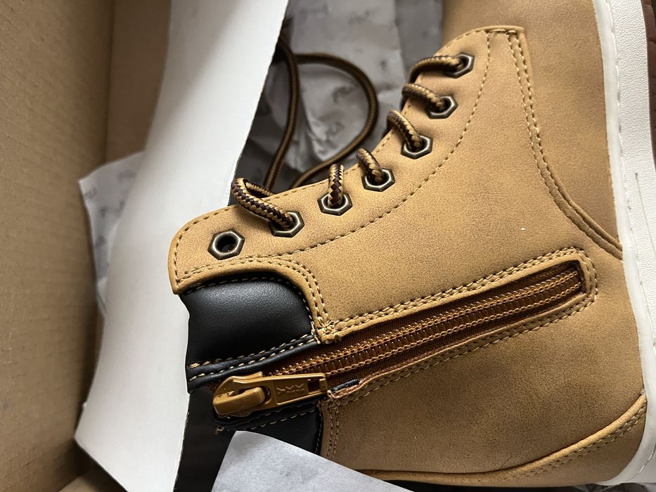 Fila зимни обувки ботуши размер 31 Bohemian mid JR чисто нови