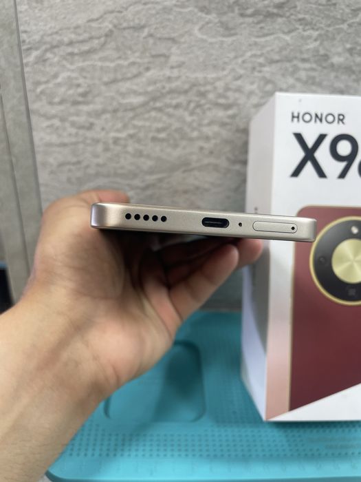Honor X9d 8+8/256 gb yengi