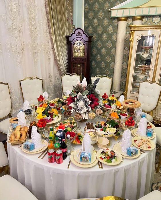 Стол стул пракат . Аренда пасуда самавор . Стул жаназага навес