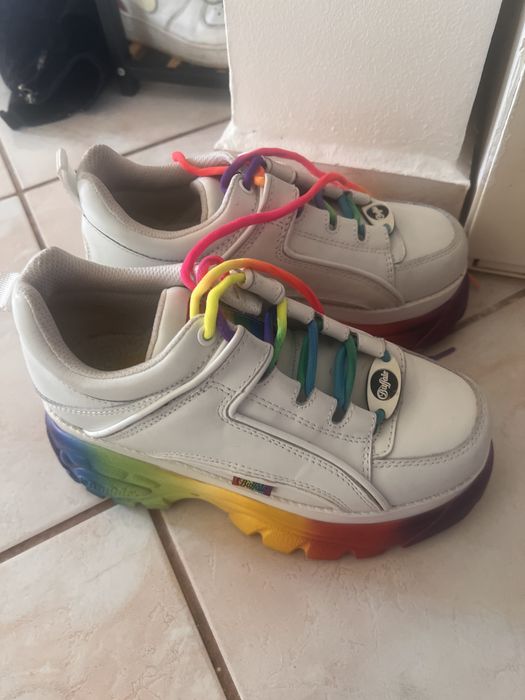 Adidasi Buffalo London