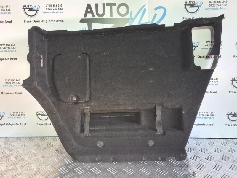 Mocheta panou lateral dreapta portbagaj Opel Astra J
