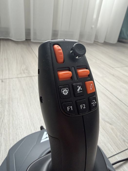 Joystick Thrustmaster