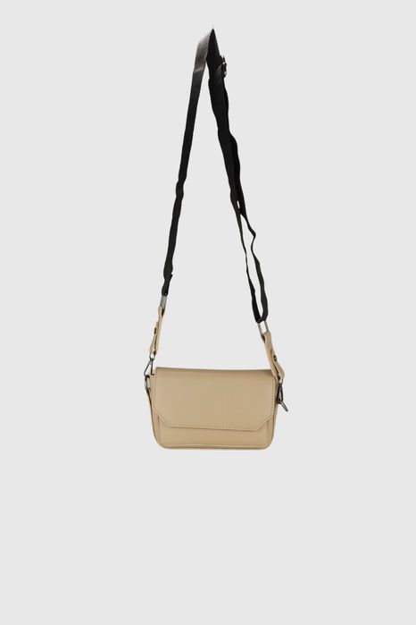 НОВО! ЛИКВИДАЦИЯ! Мини дамска чанта в бежово