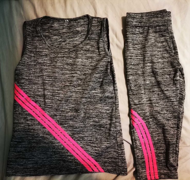 Спортен екип за момиче, 140 см