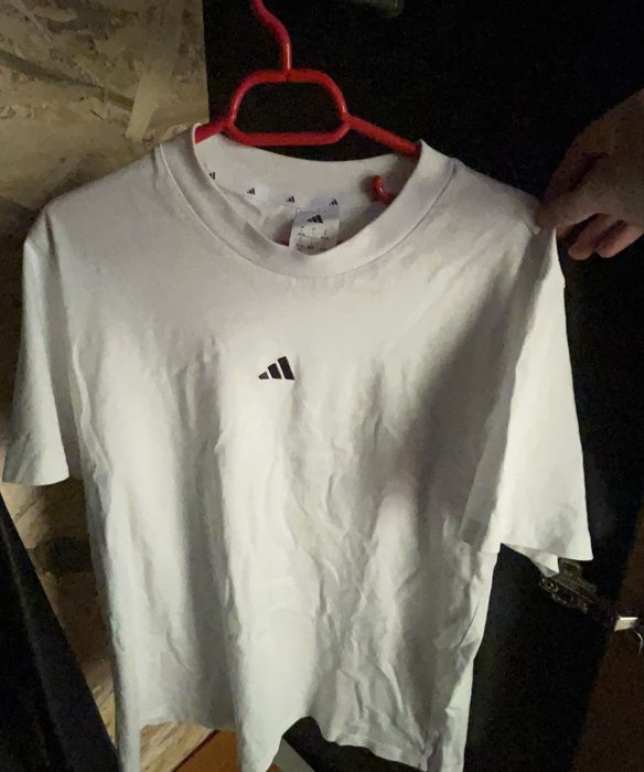 Tricou Adidas Barbati Marimea L in conditii bune