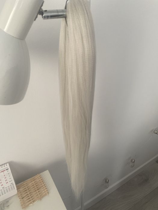 Канекалон серебристый блонд