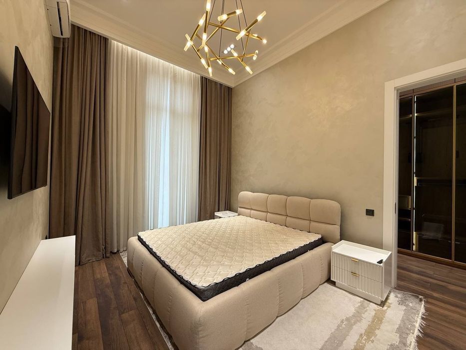 Продается 5ти ком квартира, ЖК Mirabad Palace, ор-р: Госпит-ный, 200м²