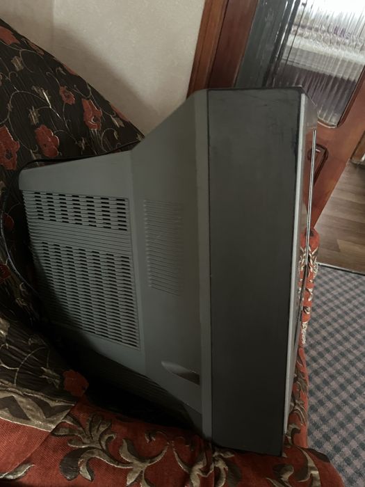 Продам телевизор